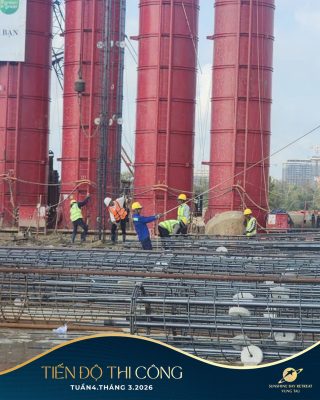 Dàn máy khoan cọc nhồi và dàn cẩu trục tháp đang hoạt động