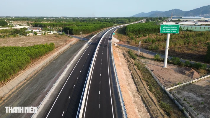 Nơi tiếp giáp giữa địa phận Đồng Nai với TP.HCM trên tuyến cao tốc