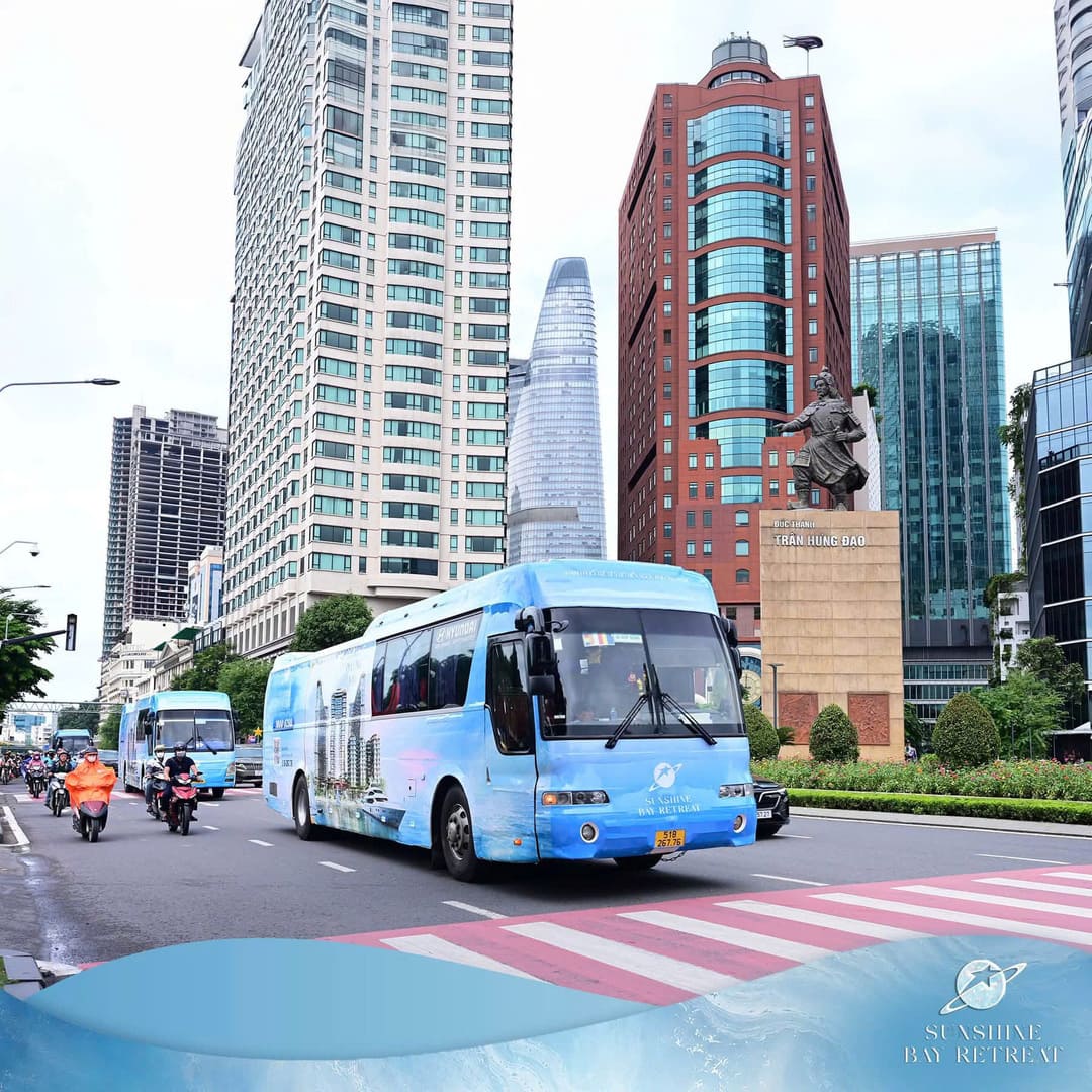 Đoàn xe diễu hành giới thiệu công nghệ thông minh và phong cách sống Seatizen hiện đại